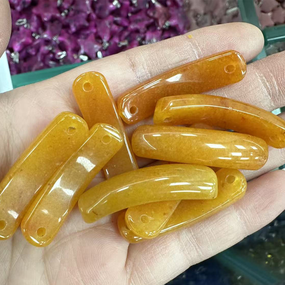 48:Aventurine Giallo