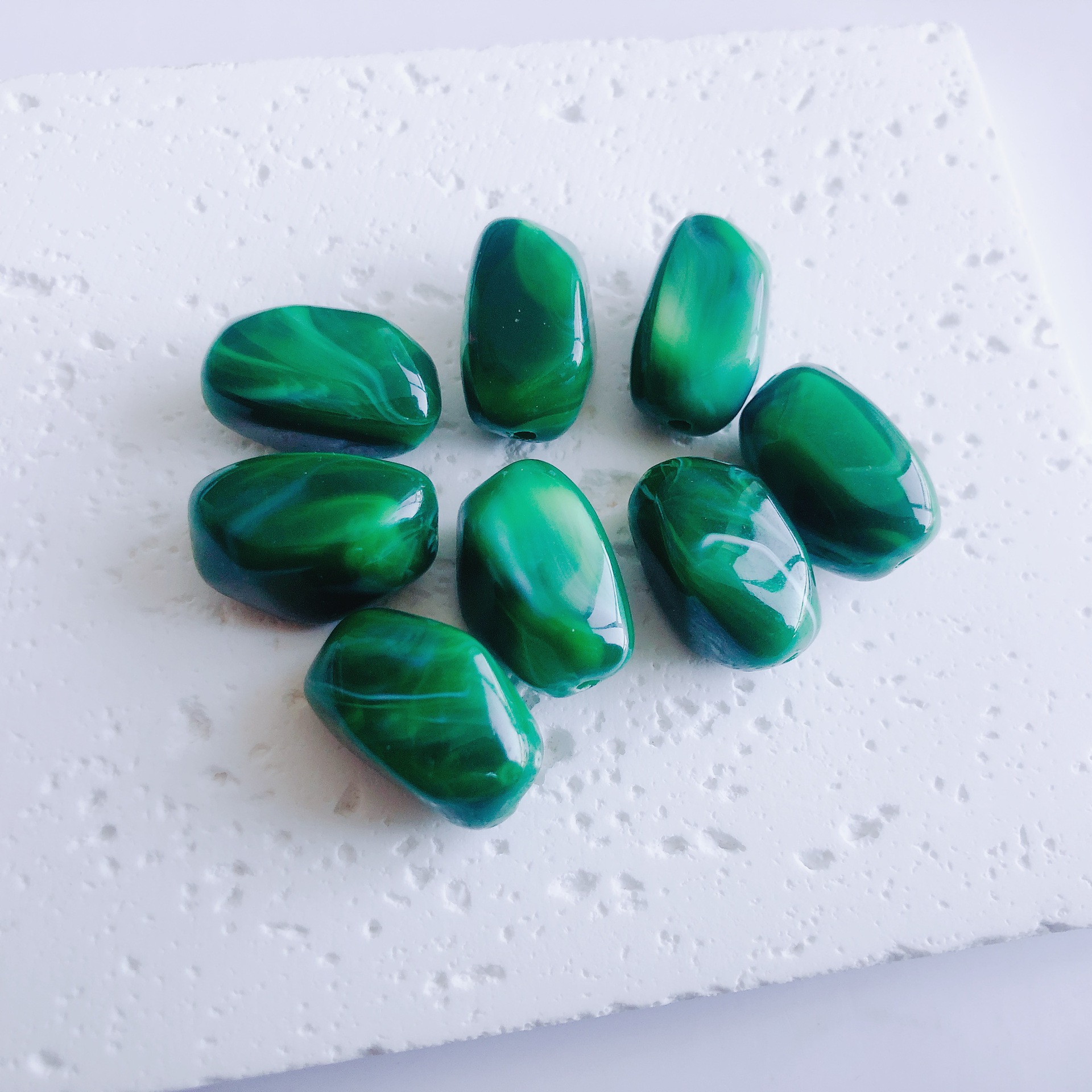 23:23#【small hole】