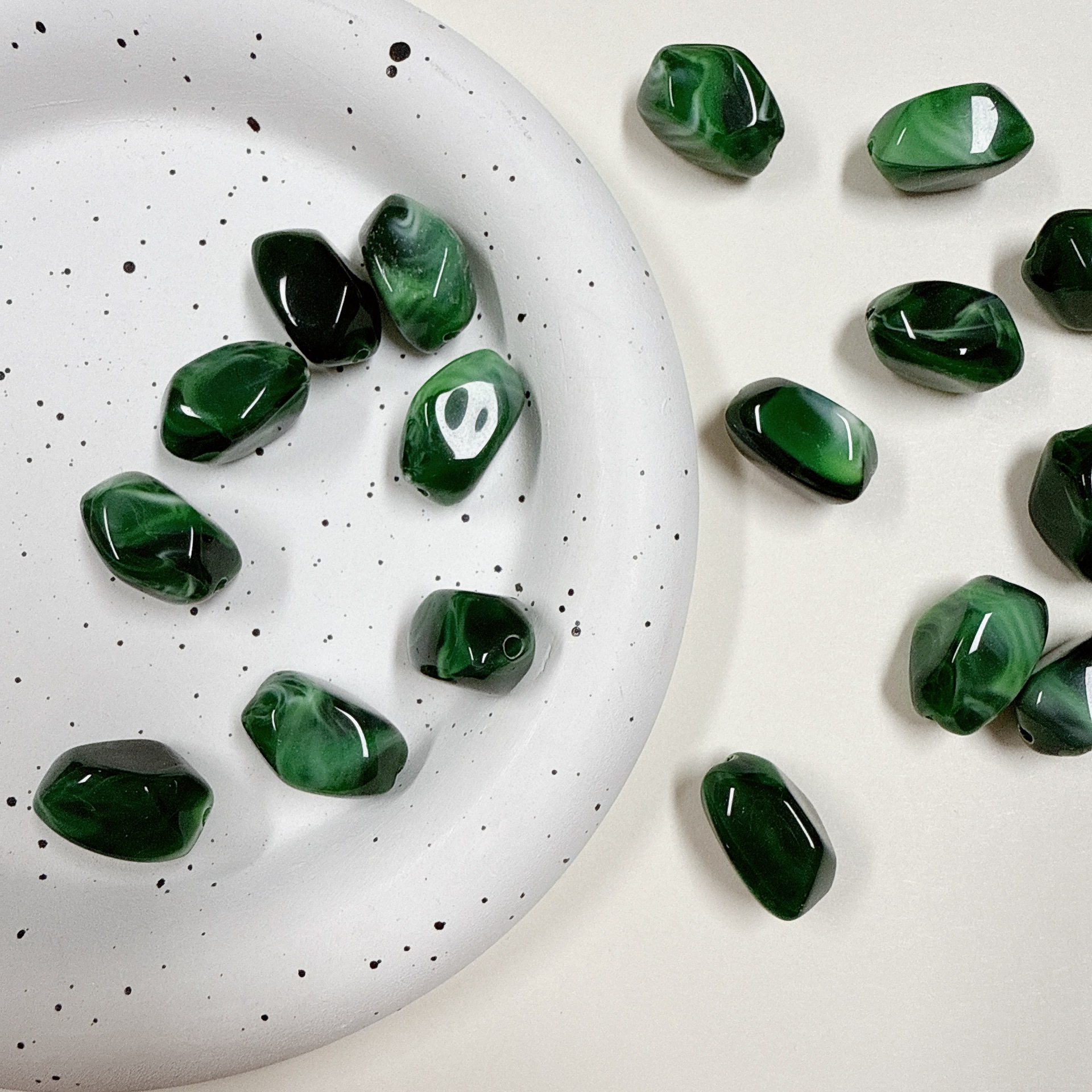 42:18#【small hole.】