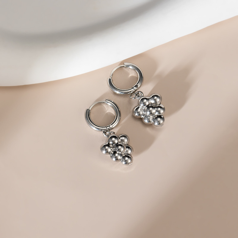 20:Steel color-10 grapes