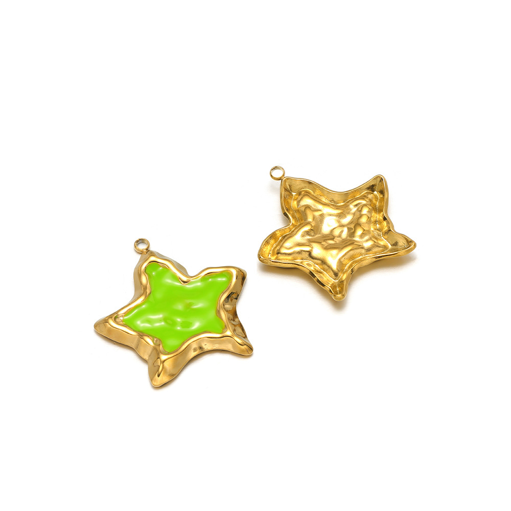 3:31*30mm golden wrinkled starfish with oil dripping on one side, 1.9mm single hole inside, green