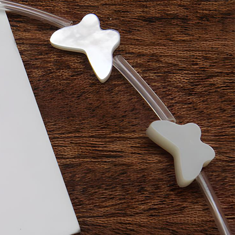 2:8*10mm white shell horizontal hole butterfly