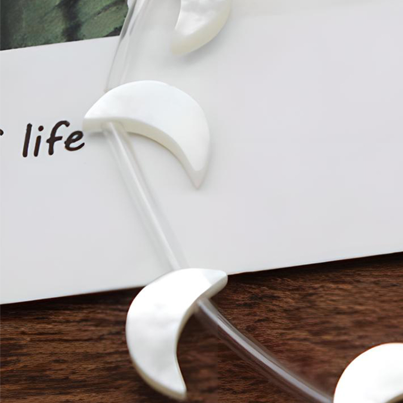 3:6*8mm white shell side hole moon