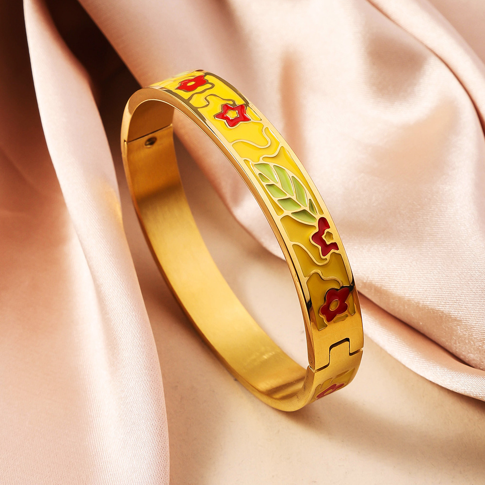 22:Sz723 (red, yellow and green) 10mm wide