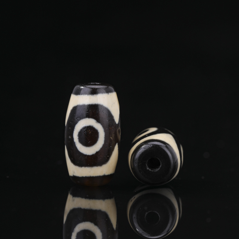 2:Invisible 10x20 three eyes