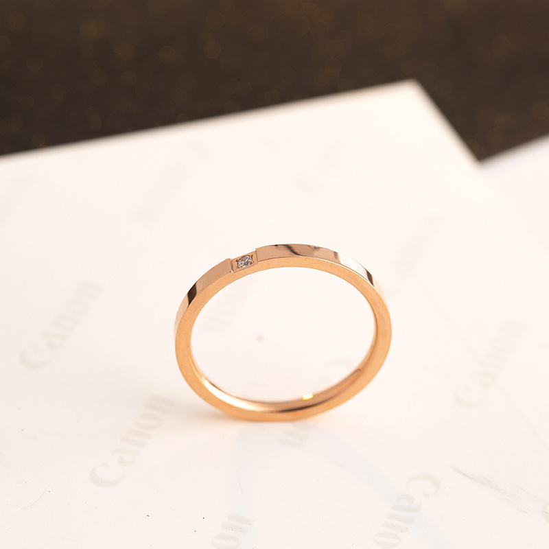 1:ローズゴールドカラー