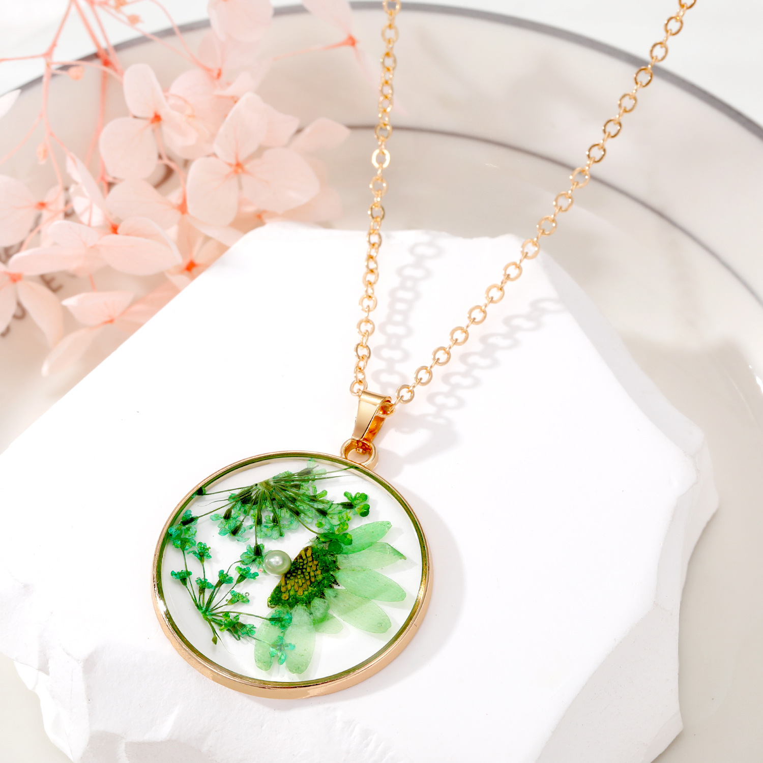 2:2# Half Pearl Green Daisy