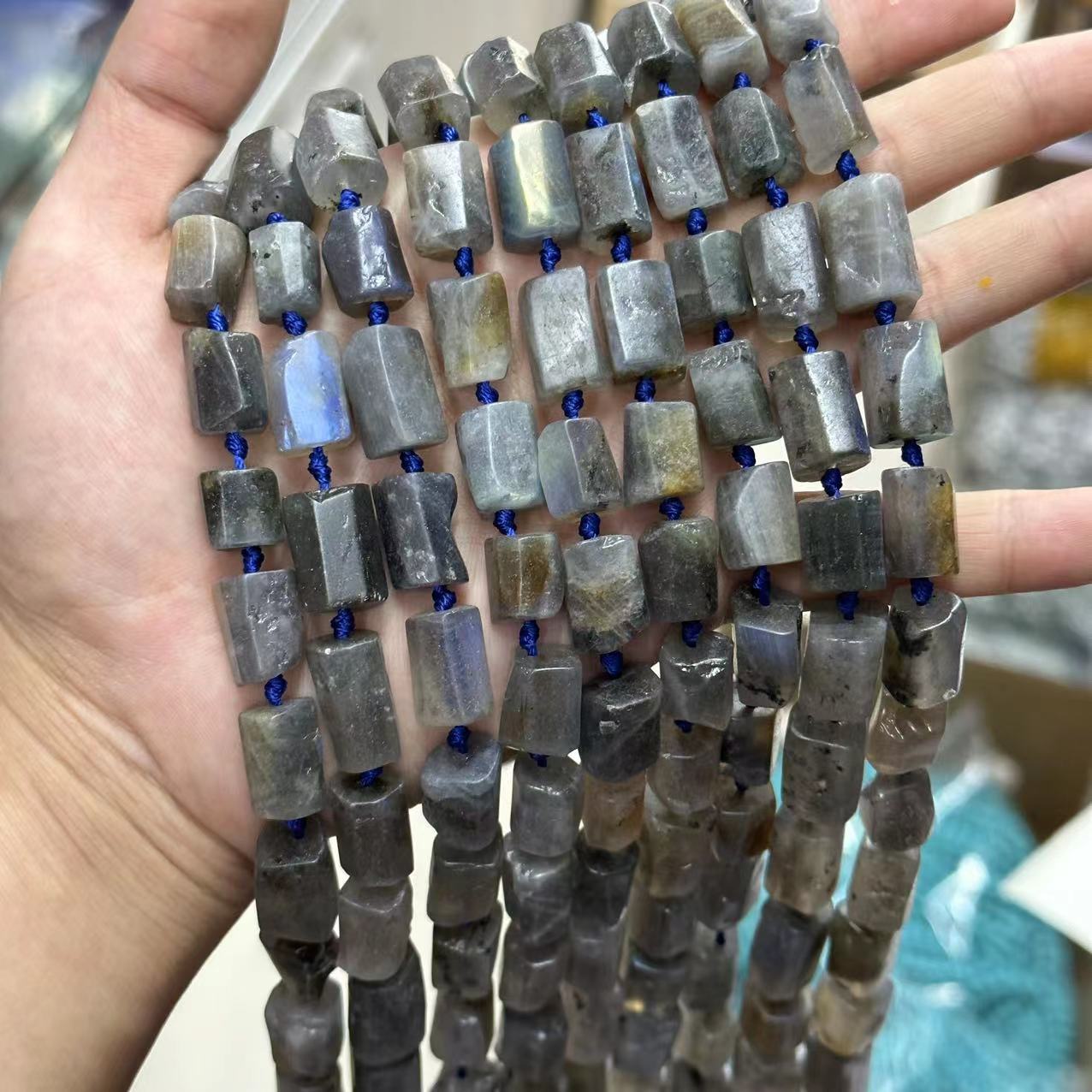 Flash Stone about 10 * 15mm (large particles, matt