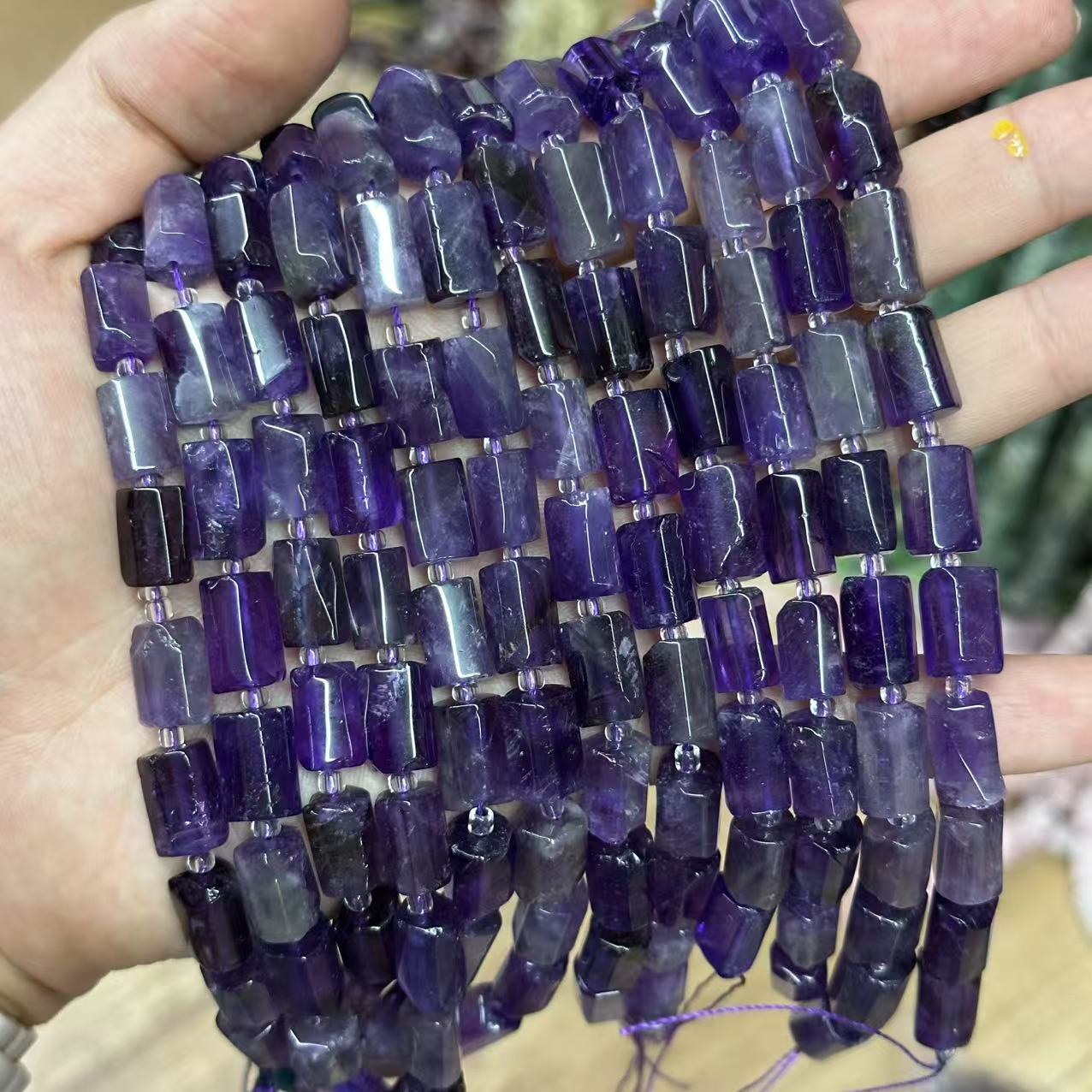 14:Dark amethyst is about 8*12mm (small particles, smooth surface)