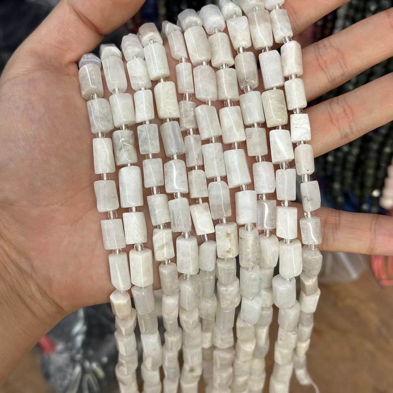 47:Moonstone about 8*12mm (small particles, smooth surface)