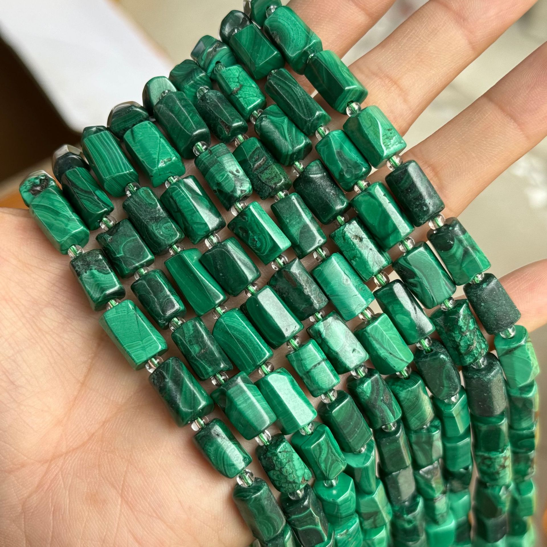 54:Malachite is about 7*11mm (small capsules, glossy surface)
