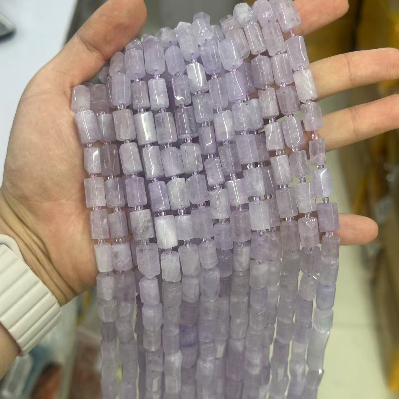 58:Lavender is about 7*11mm (small particles, smooth surface)