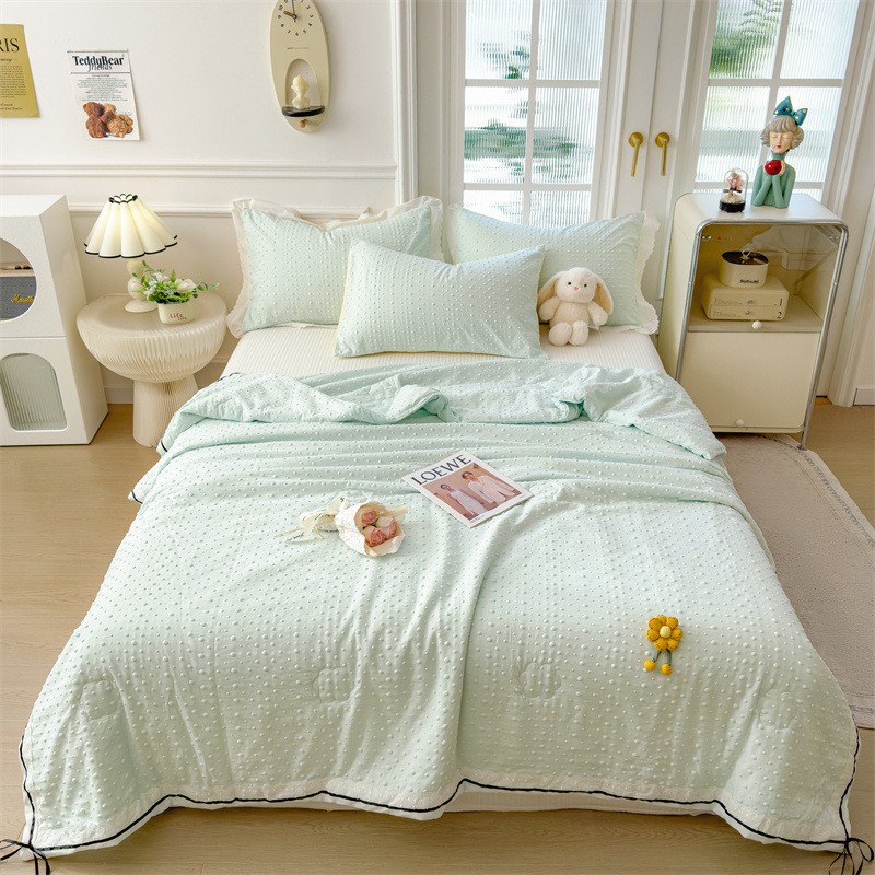 Small flower-fruit green