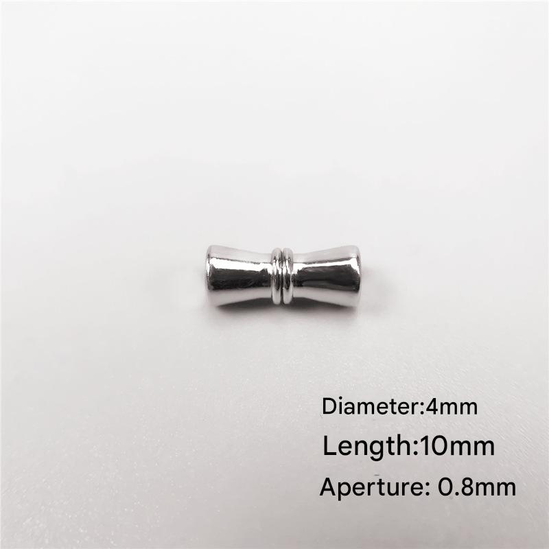 A small screw buckle 4mm silver