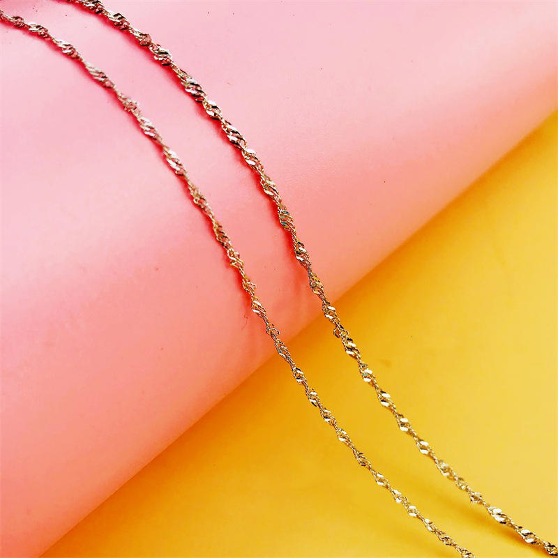 The width of E water wave chain is about [1.2mm]]