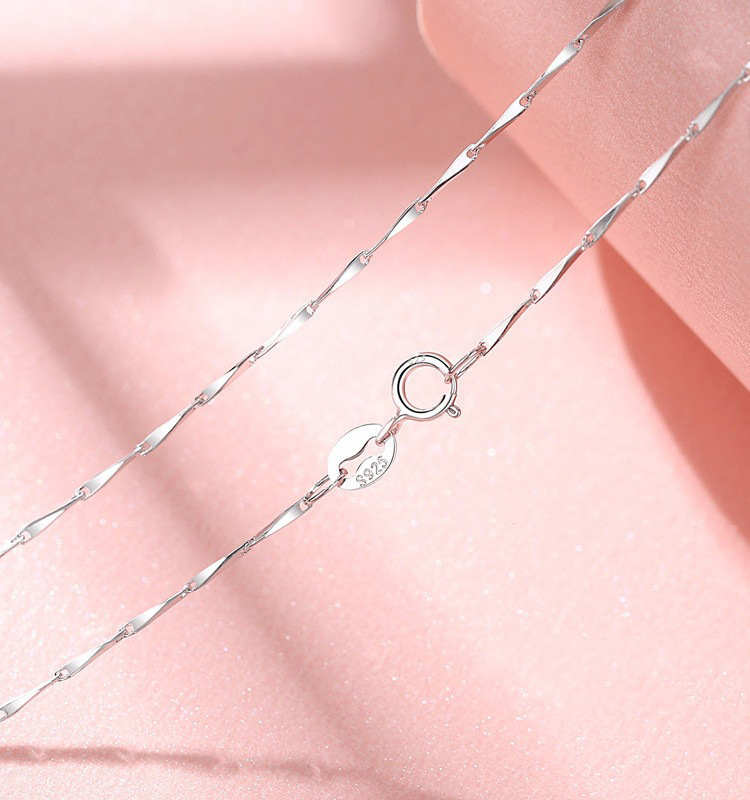 4:B melon seed chain width about [1MM]]