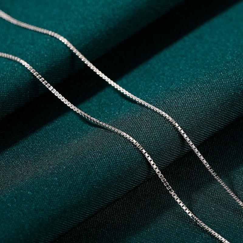 C/40cm with 5cm extender chain