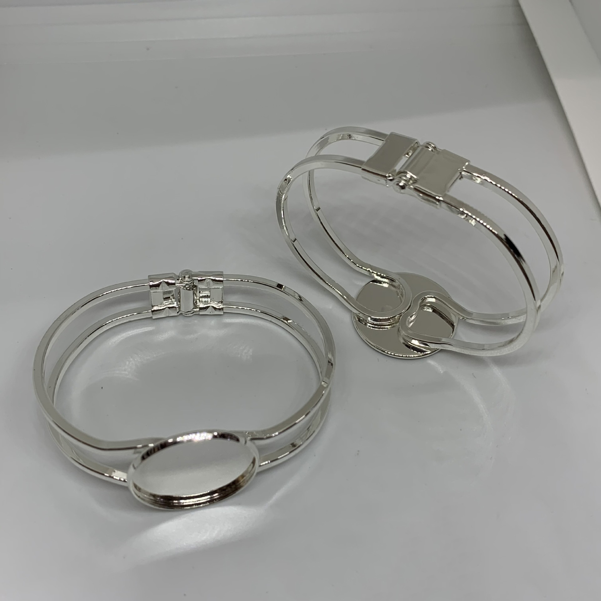 silver 20mm inside the disc