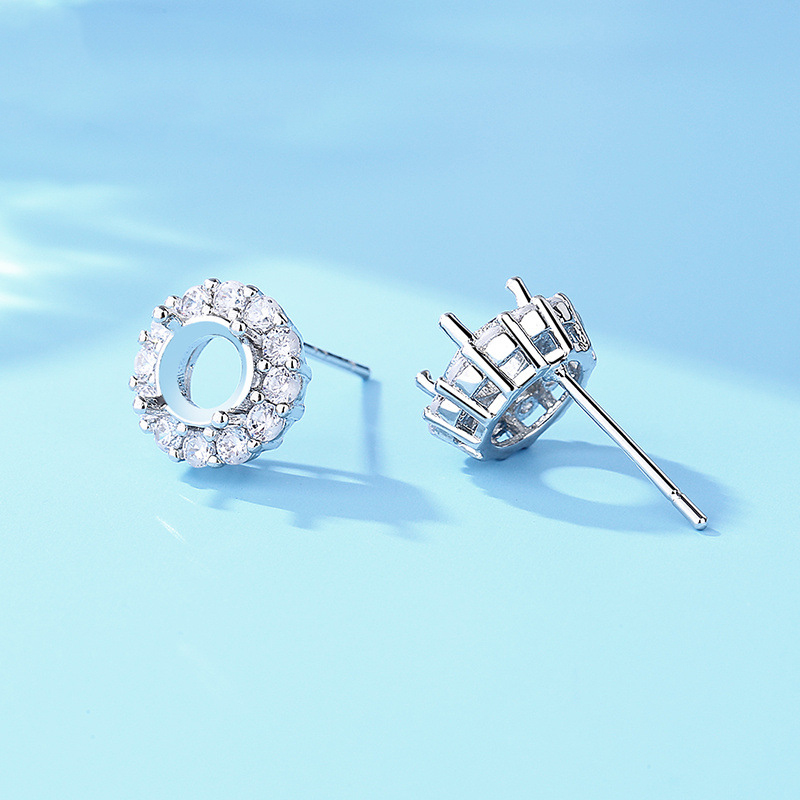 003 Main Stone [4x4mm]