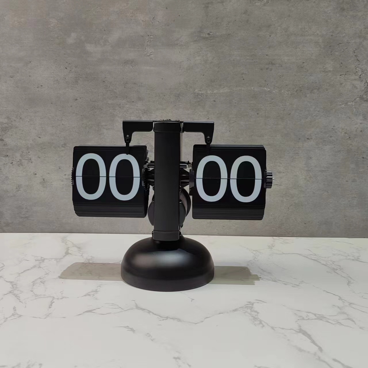 One foot All Black 24 hours