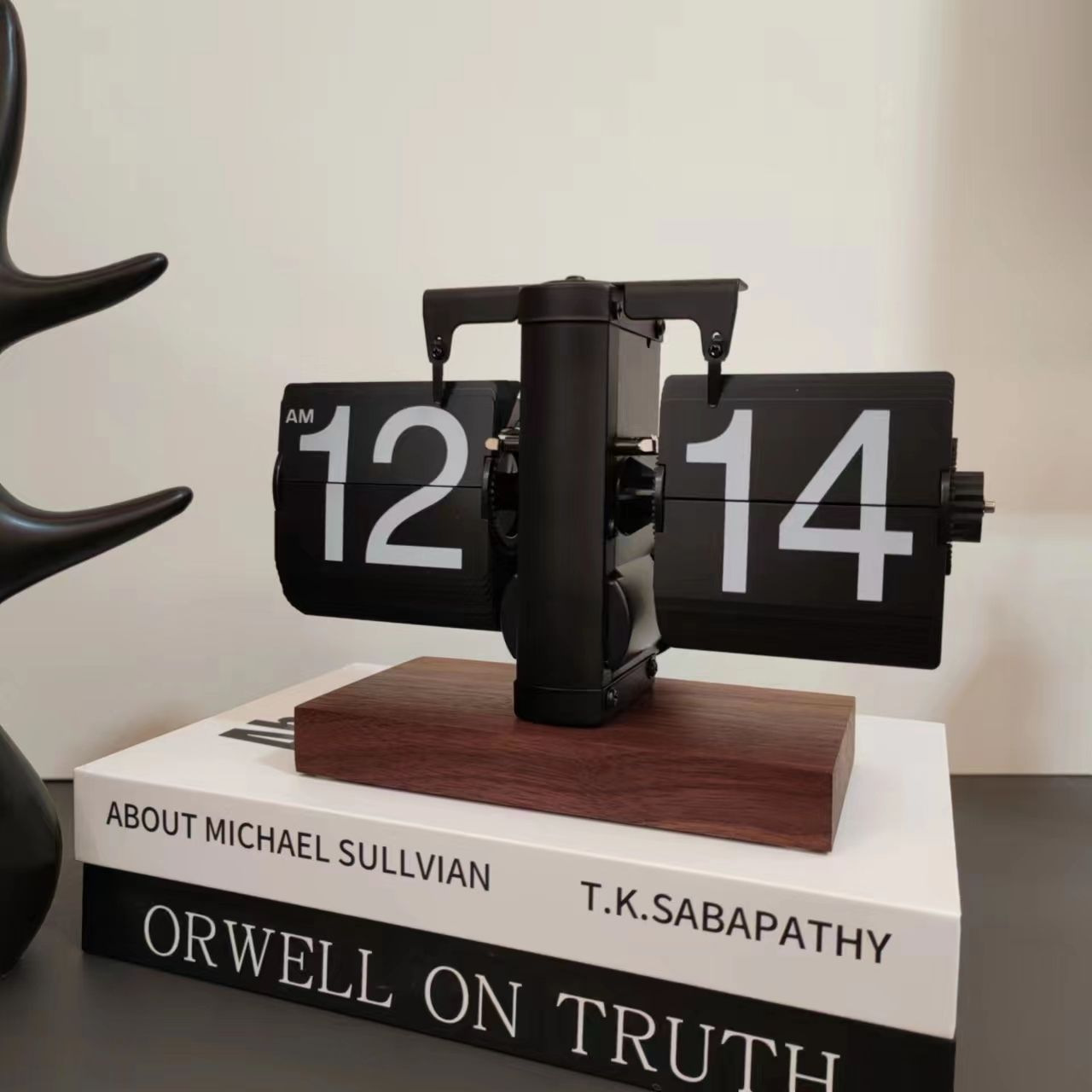 Square wooden base all black