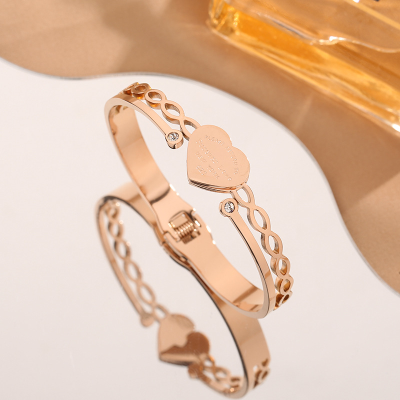 2:růže zlatá barva