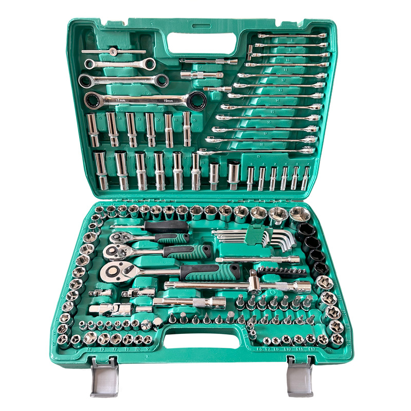 151-piece set [24 teeth] [green box and green handle]