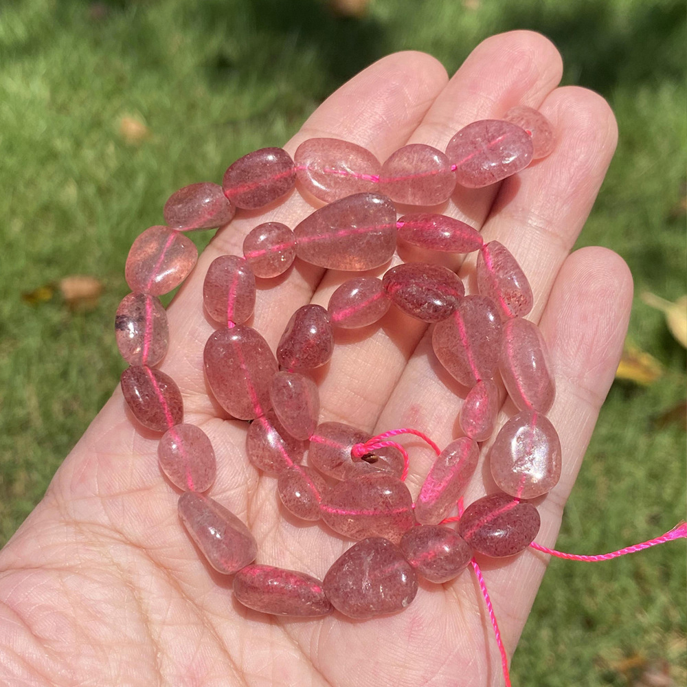 37:8-10mm shaped strawberry crystal 1