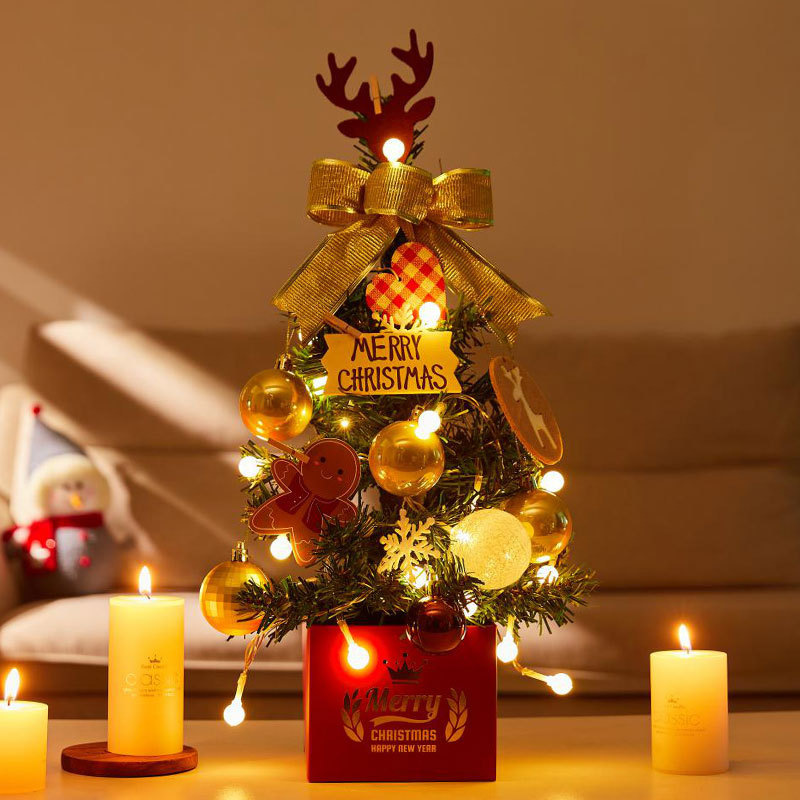 10:22 golden decorative tree