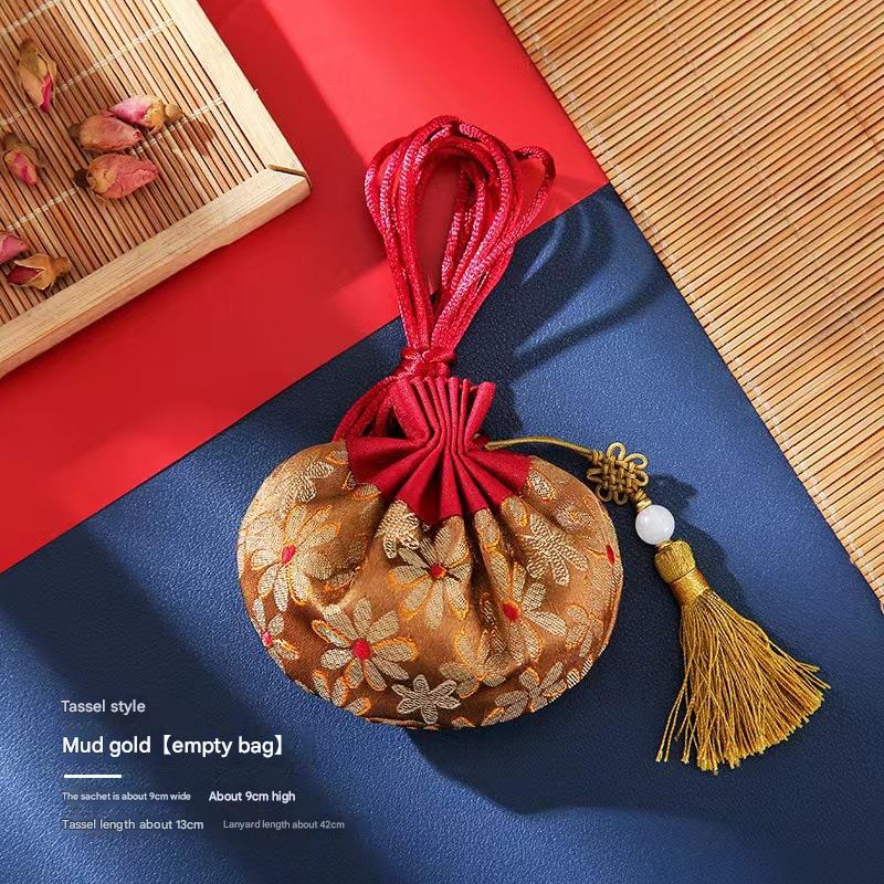 14:Mud Gold [tassel]]