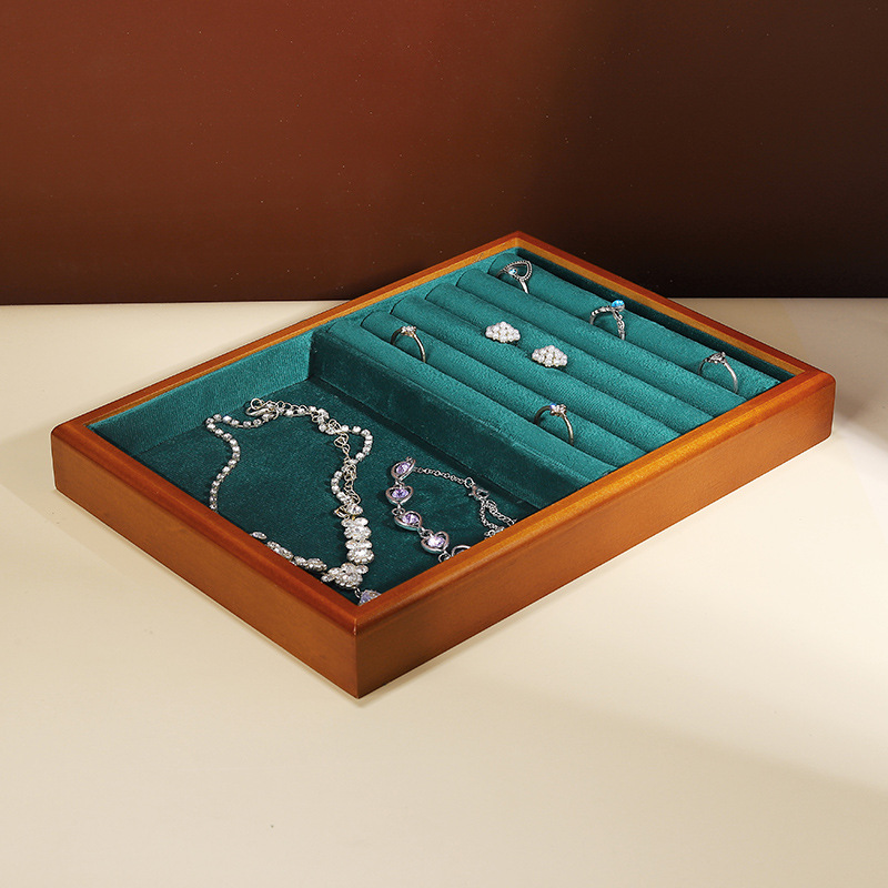 17:Brown flat ring plate green velvet