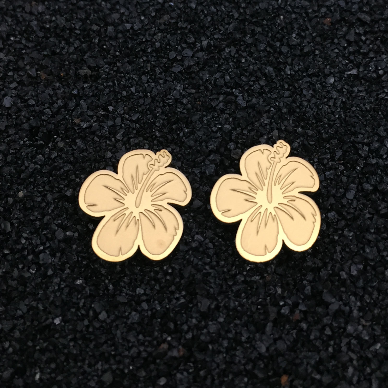 Steel-colored oil-dripping model