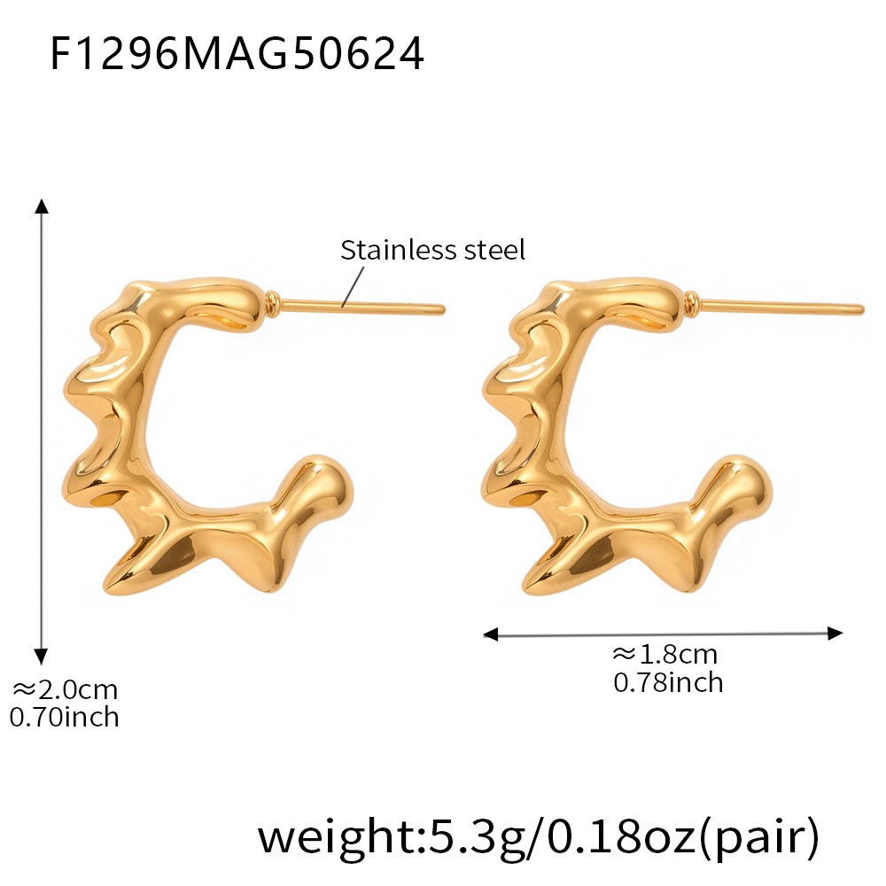 8:F1296-gold earrings