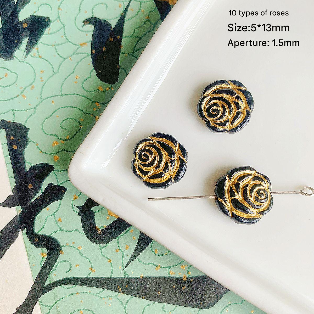 10:10 Black gold roses (1)