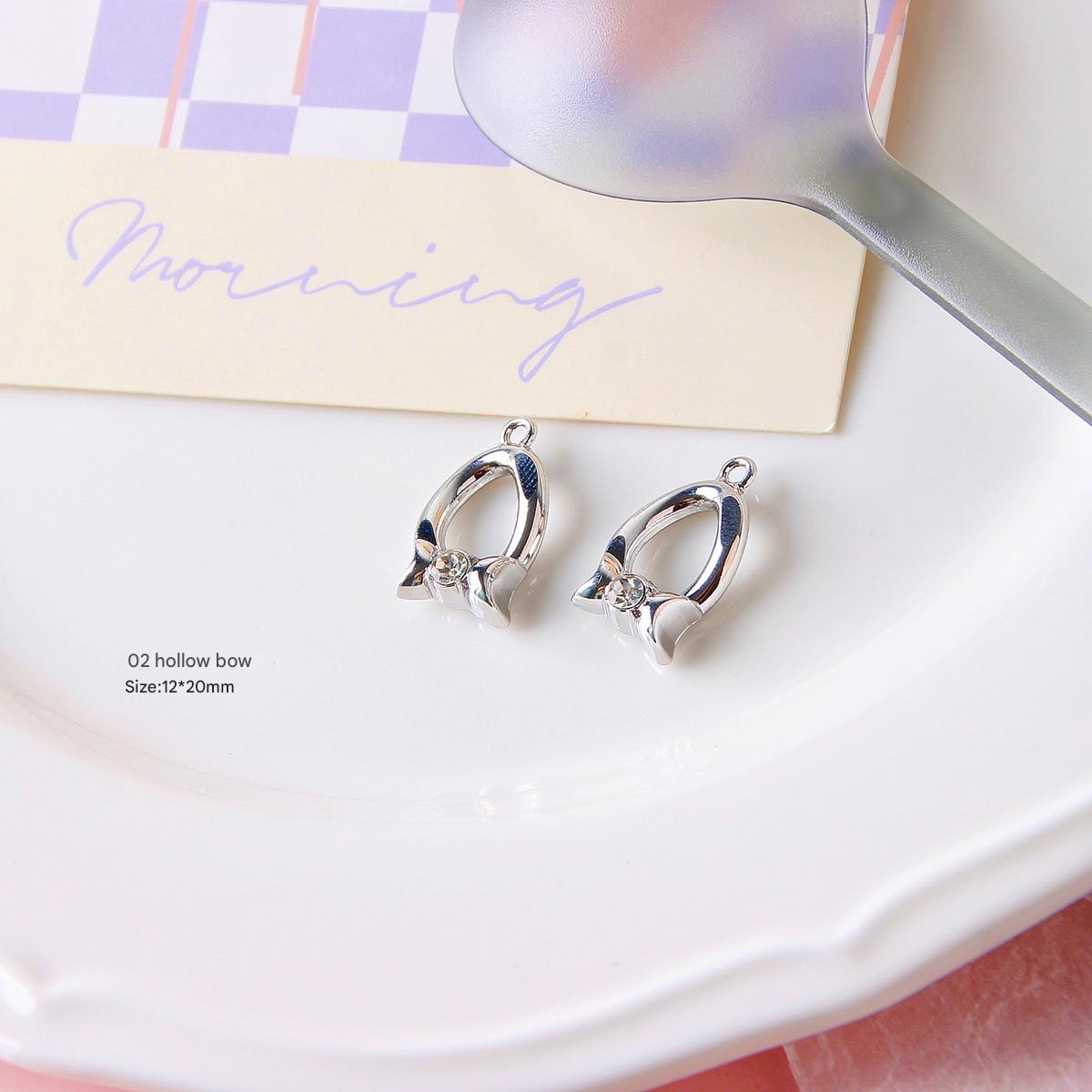 2:02 openwork bow (1)