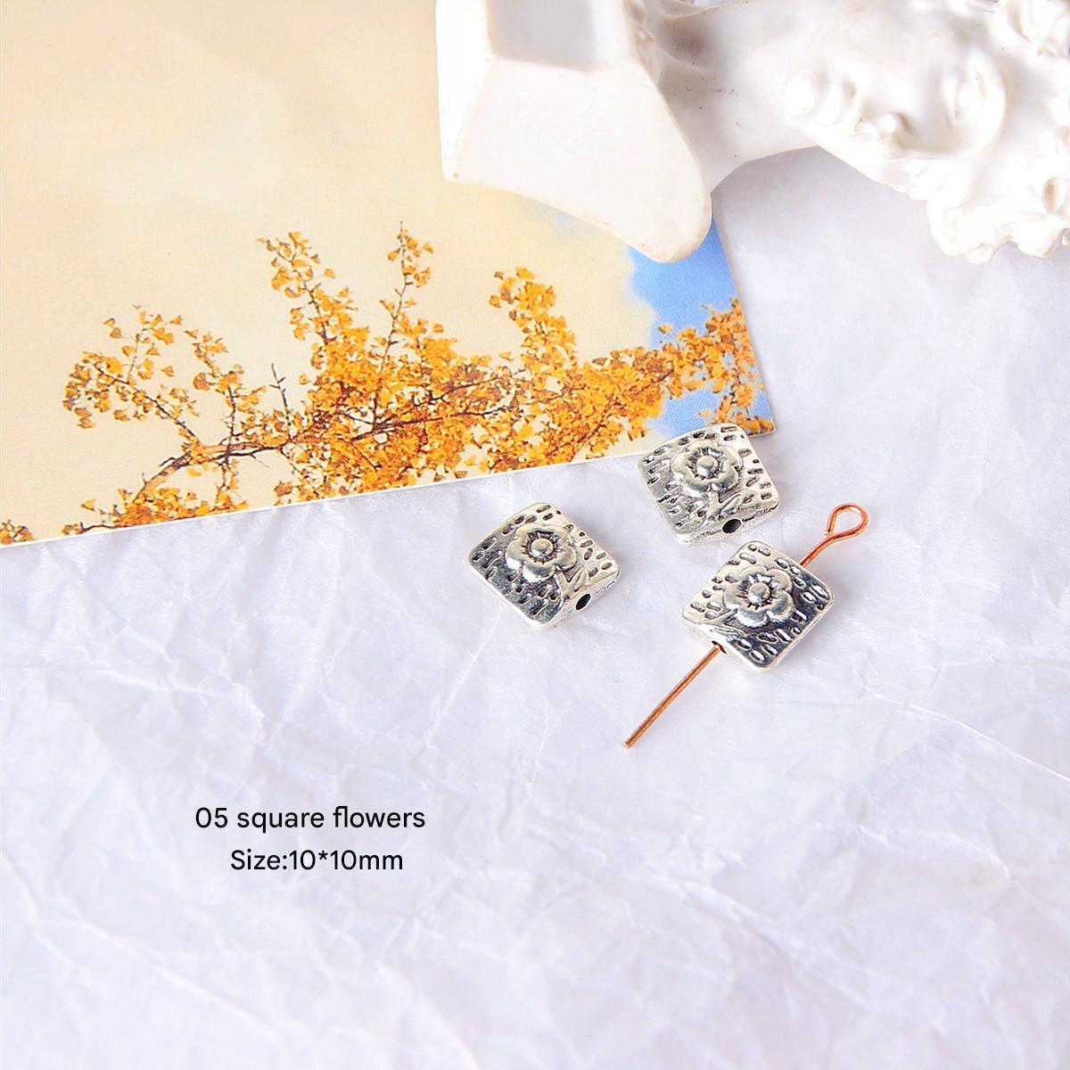 5:05 square flowers (1)