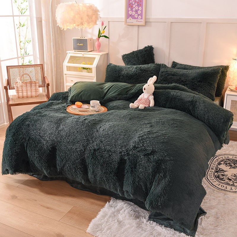 Dark green-mink velvet