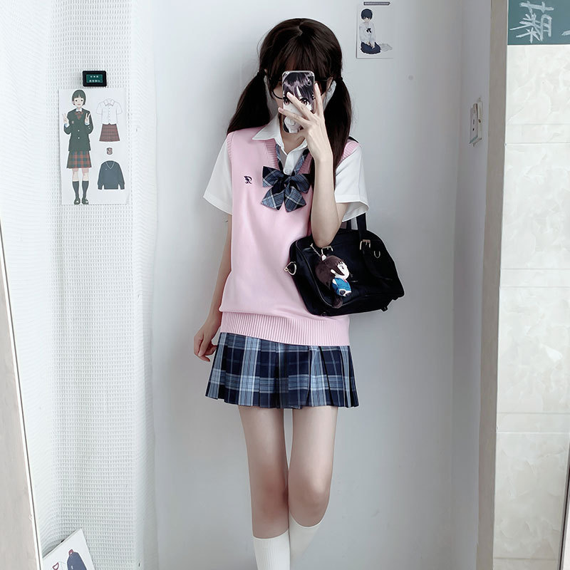 Pink pullover vest (single piece)