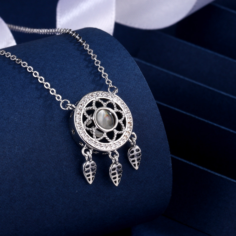 1:Dream catcher projection necklace [white gold]]
