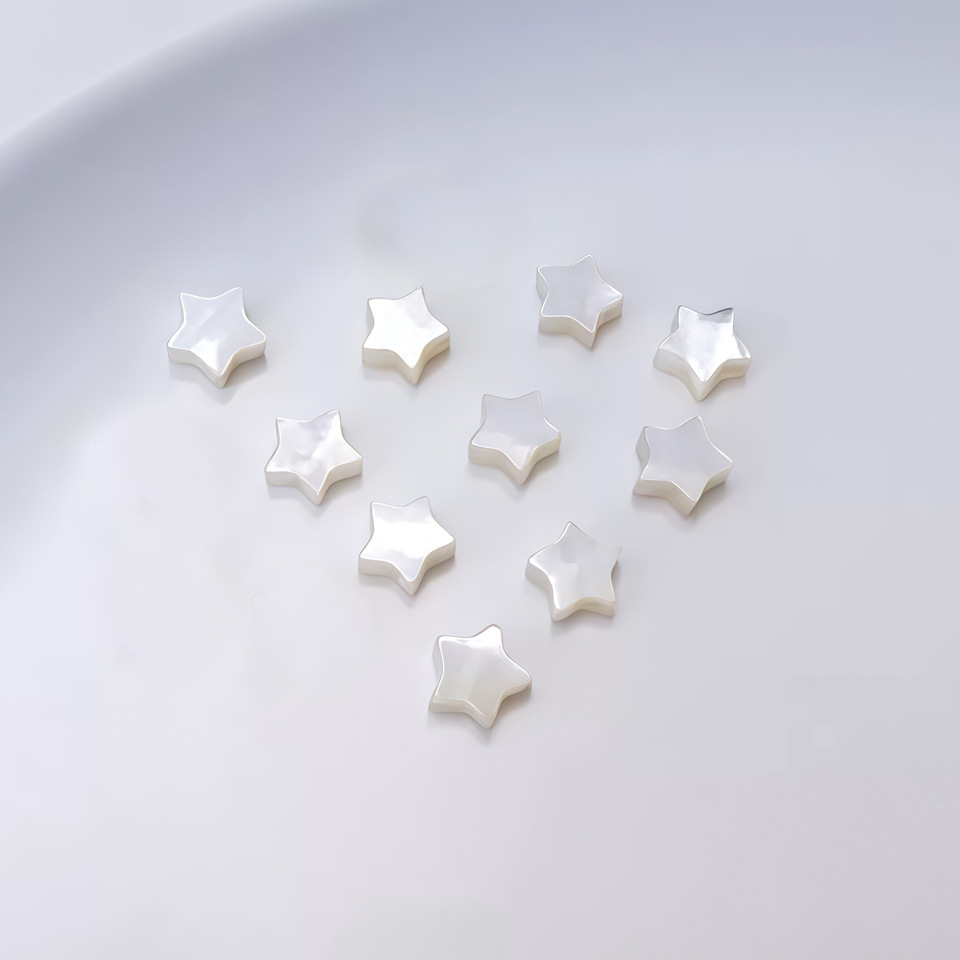 4:Five-pointed star white butterfly shell-fine carving 7×6