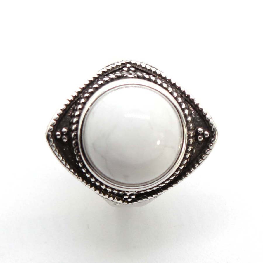 22:Synthetic white turquoise