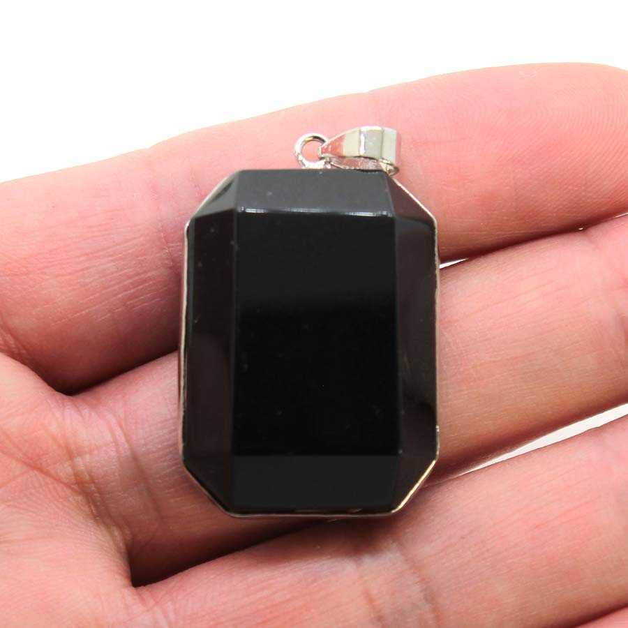 8:Black onyx