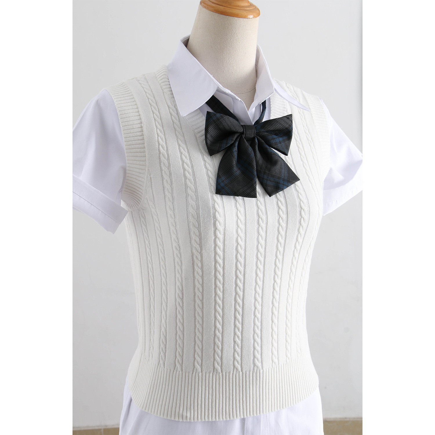 Small twist white vest thin style