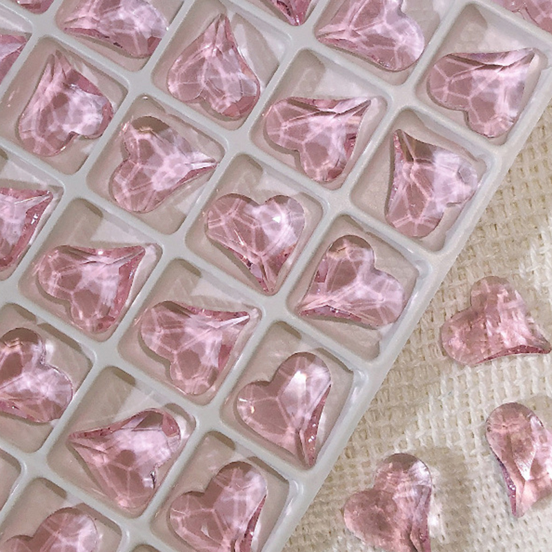 3:H665 big crooked heart 12*13mm