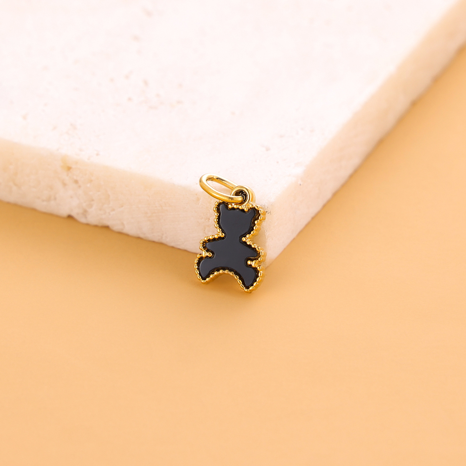 8:Golden Black Bear-BP48081B1E0