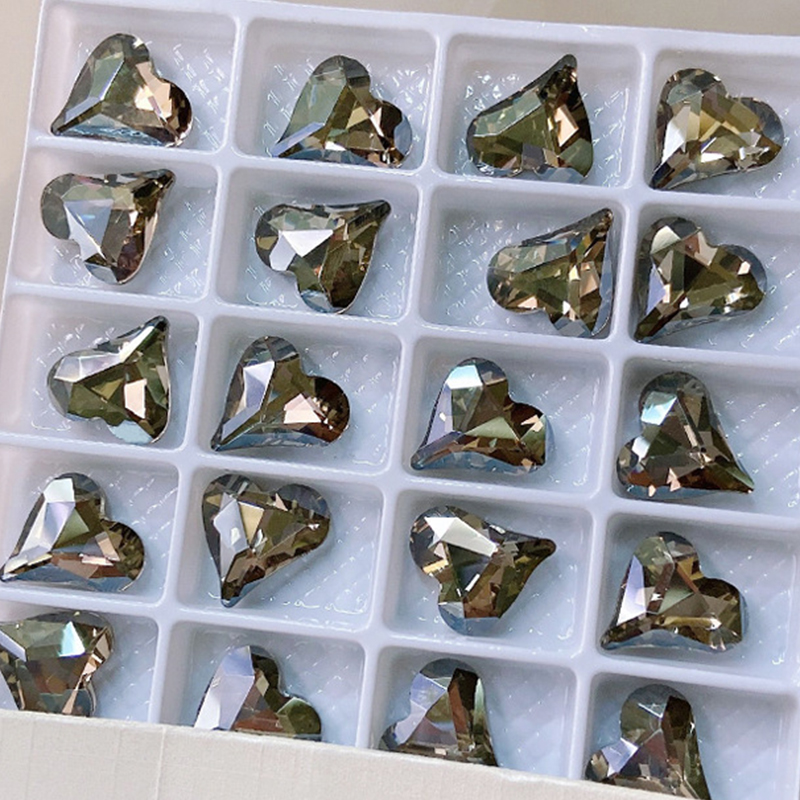 12:K9-089 [big Crooked Heart 12*13mm]]