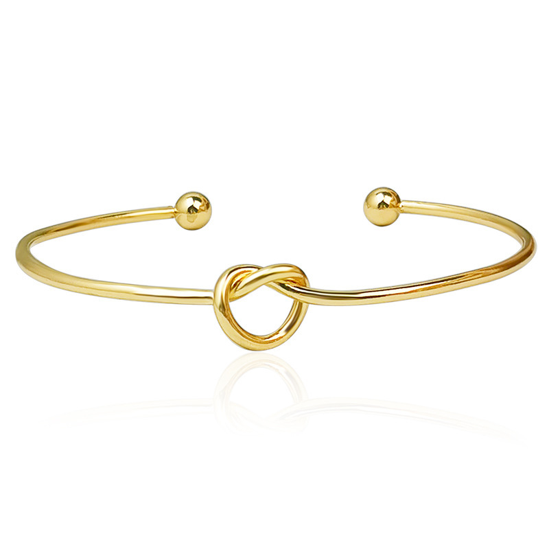 9:Gold Knot Bracelet
