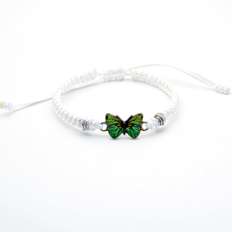 11:White line green butterfly