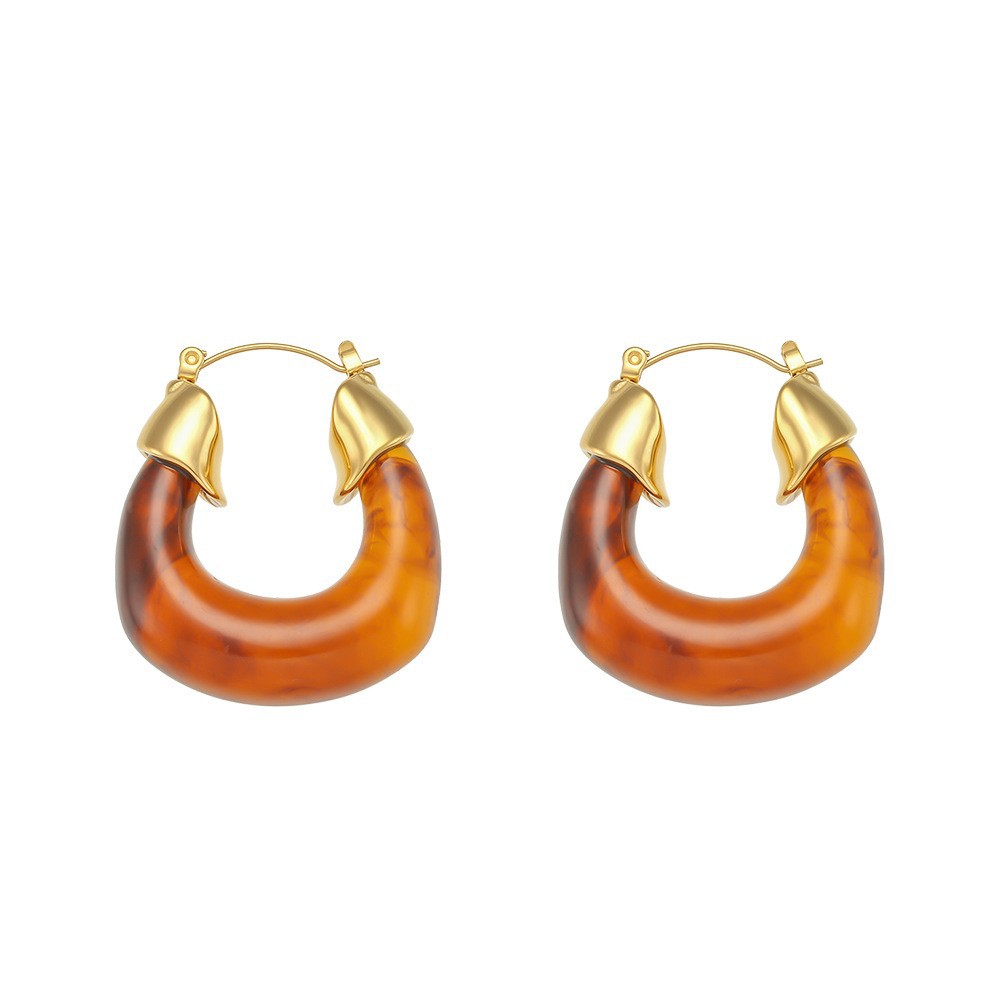 5:Exaggerated acrylic U-shaped earrings-tortoiseshell