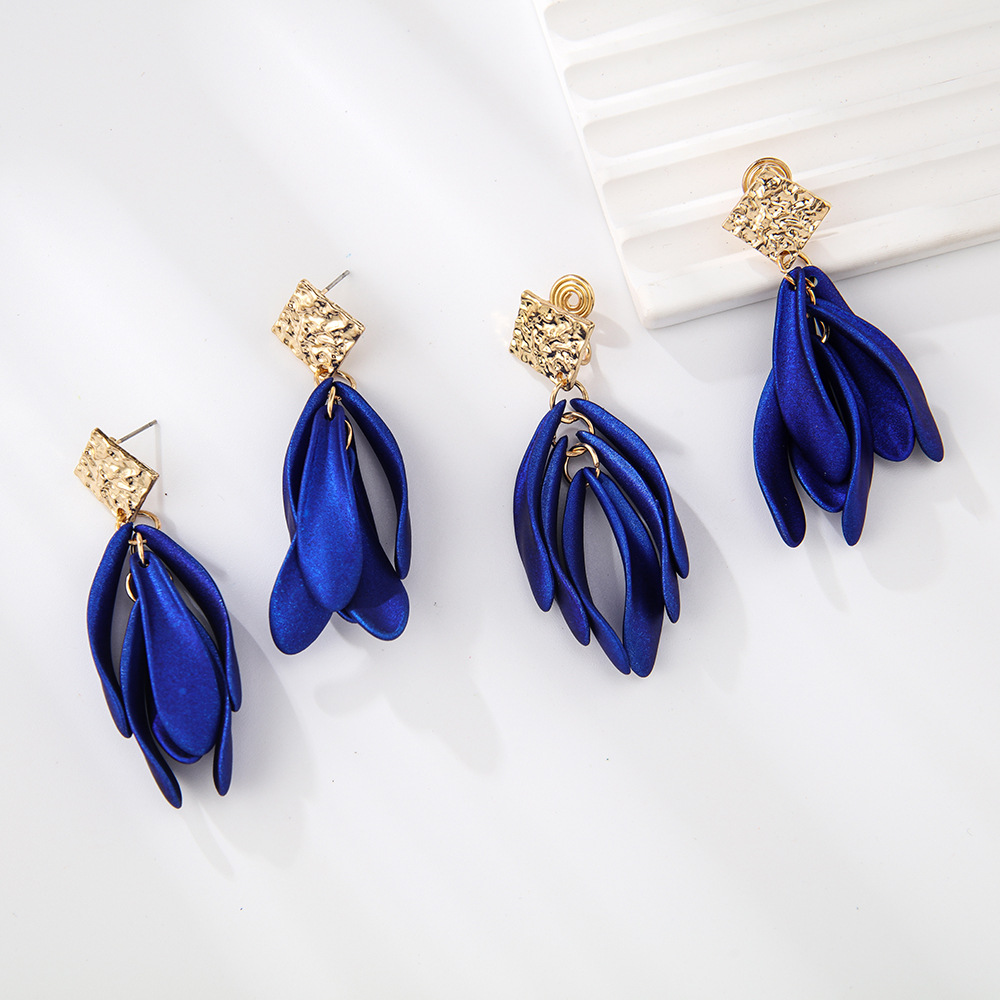 22:8 mosquito coil ear clip